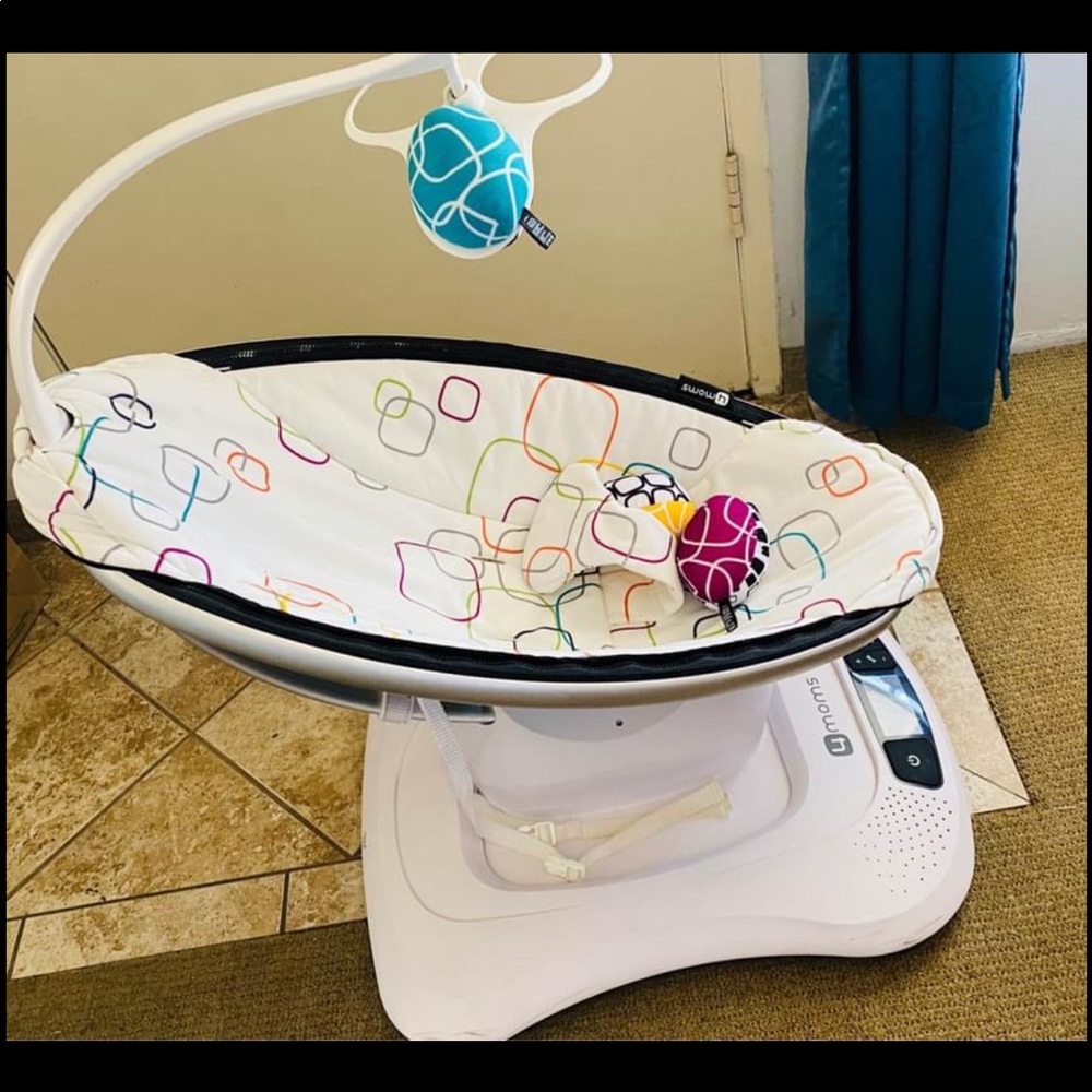 4Moms The 4moms® mamaRoo®4